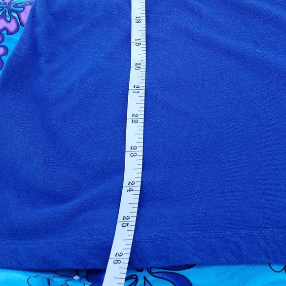 ♡"Chicago Cubs" V-neck Top - Picture 3 of 4